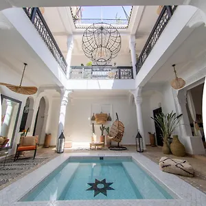 https://riad-dar-c.marrakeshhotelsmorocco.com