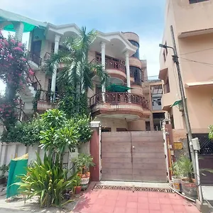 https://n-homestay-agra.agrahotelsindia.net